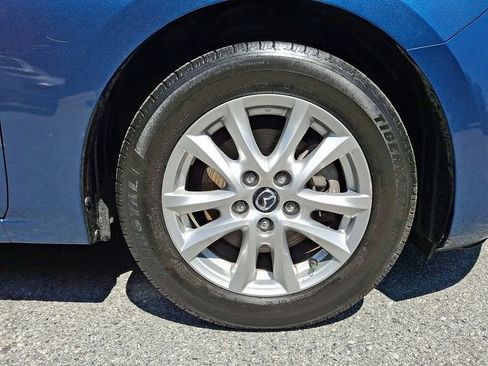 Used 2017 MAZDA MAZDA3 Sport FWD image 10