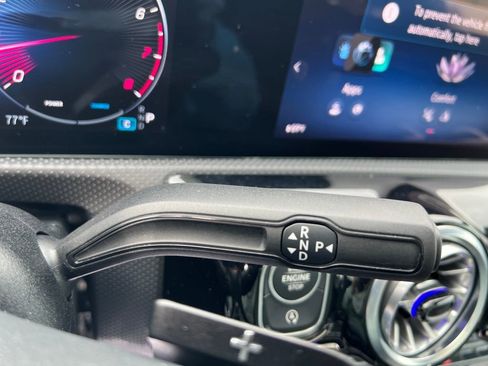 Used 2025 Mercedes-Benz CLA 250 4MATIC image 27