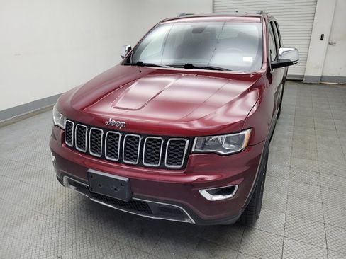Used 2018 Jeep Grand Cherokee Limited AWD/4WD image 15