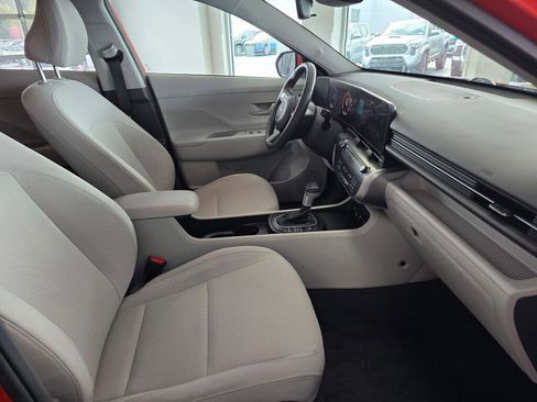 Used 2025 Hyundai Kona SEL AWD/4WD image 43