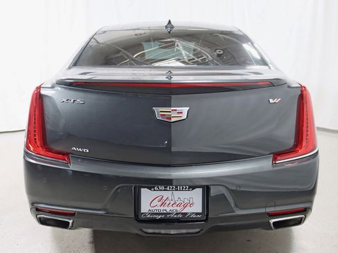 Used 2018 Cadillac XTS Vsport Platinum image 13