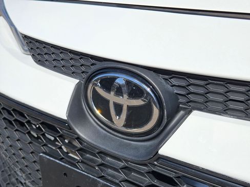 Used 2022 Toyota Corolla LE FWD image 10