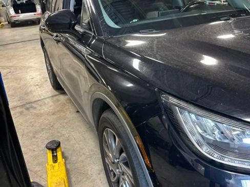 Used 2021 Lincoln Corsair FWD image 3