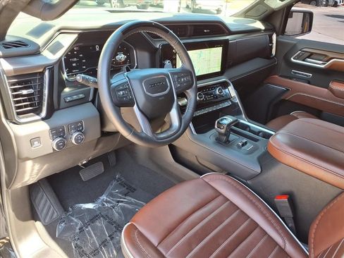 Used 2025 GMC Sierra 1500 Denali Ultimate AWD/4WD image 19