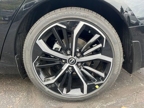 New 2025 Nissan Altima 2.5 SR w/ SR Premium Package image 10