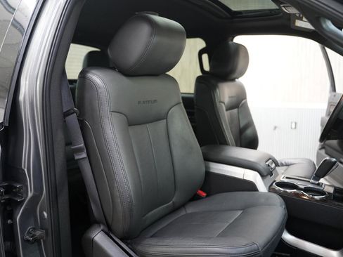 Used 2014 Ford F150 Platinum image 28