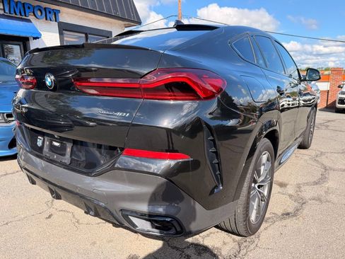 Used 2022 BMW X6 xDrive40i w/ M Sport Package AWD/4WD image 10