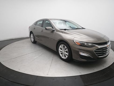 Used 2020 Chevrolet Malibu LT FWD image 35