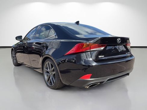 Used 2018 Lexus IS 350 F Sport RWD image 5