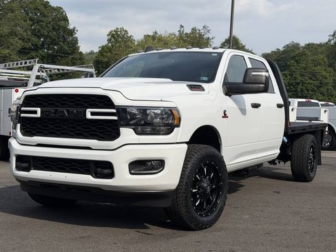 Used 2023 RAM 3500 Tradesman AWD/4WD image 1