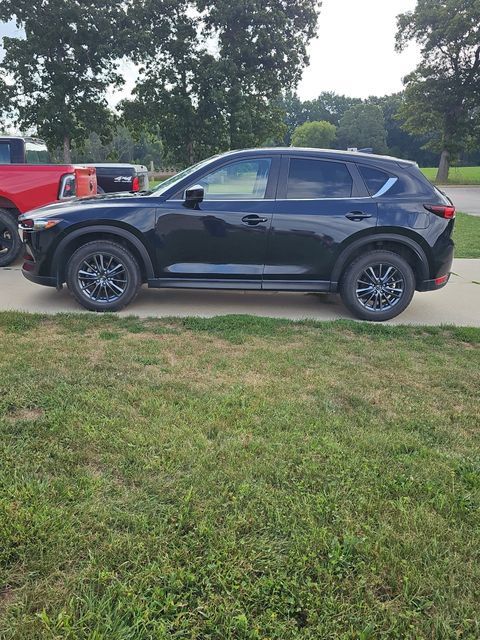 Used 2021 MAZDA CX-5 Touring FWD image 1