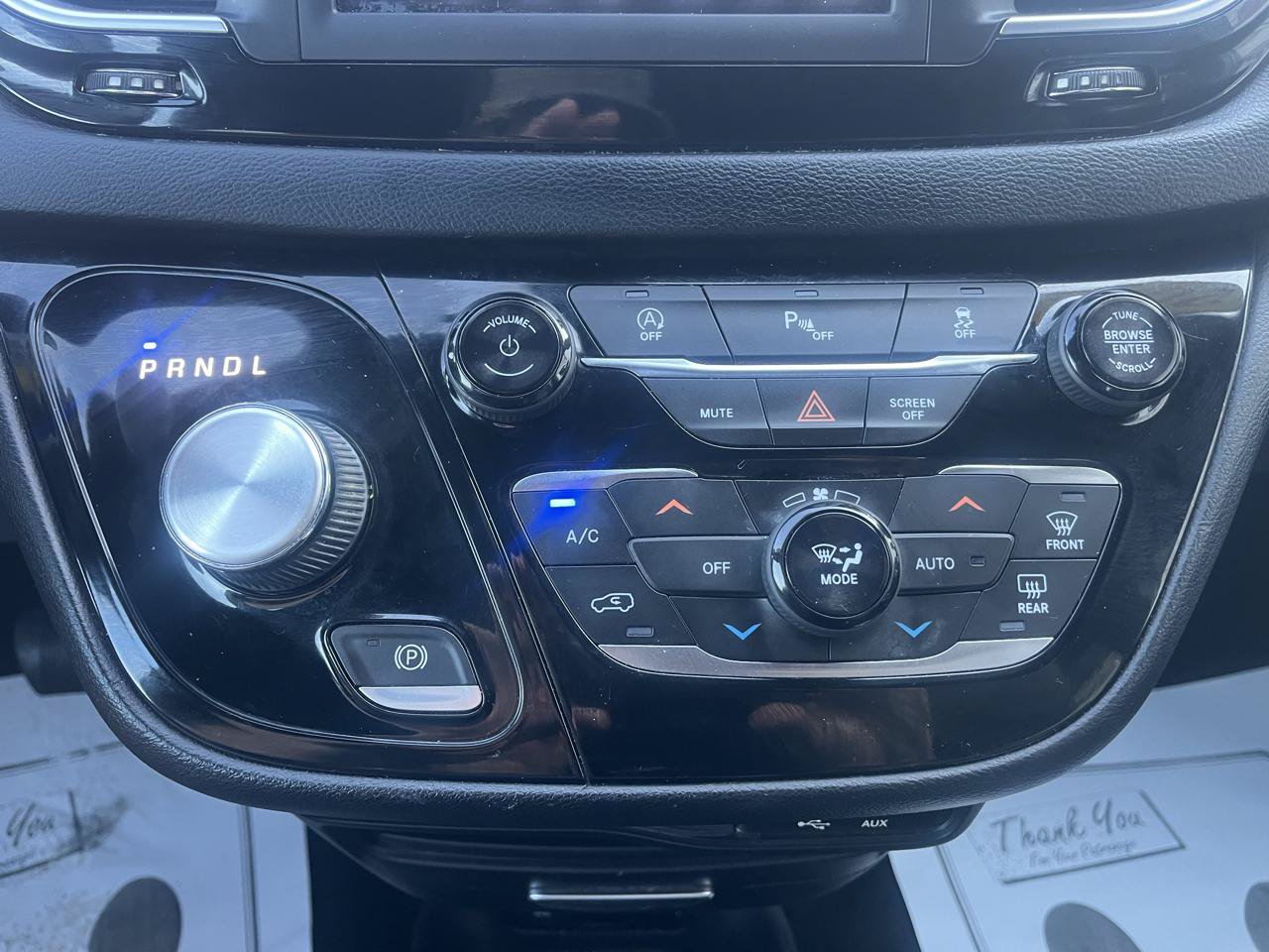 Used 2019 Chrysler Pacifica Touring-L w/ S Appearance Package FWD image 11