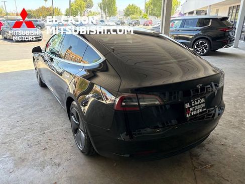 Used 2019 Tesla Model 3 Standard Range Plus RWD image 5