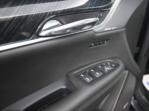 Used 2022 Cadillac XT6 Premium Luxury w/ Technology Package image 24