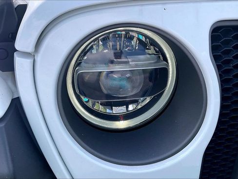 Used 2019 Jeep Wrangler Unlimited Rubicon w/ LED Lighting Group AWD/4WD image 33