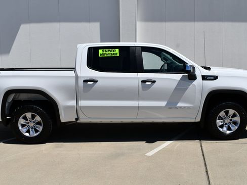 Used 2026 GMC Sierra 1500 Pro w/ Pro Value Package AWD/4WD image 5