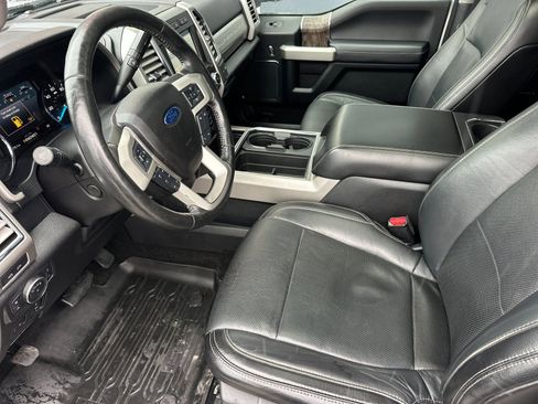 Used 2017 Ford F350 Lariat w/ Lariat Ultimate Package image 9