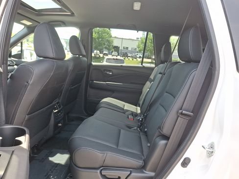 Used 2021 Honda Passport Touring image 10