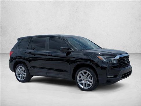 Used 2024 Honda Passport EX-L image 3