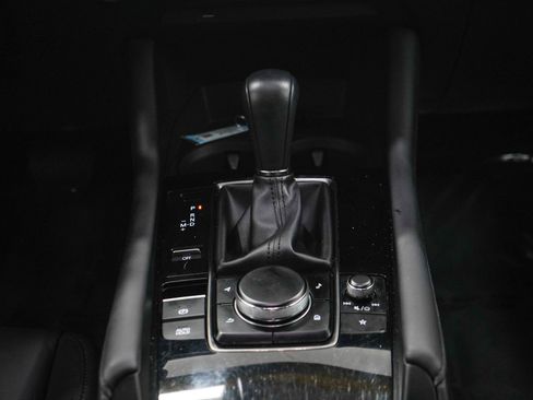Used 2021 MAZDA MAZDA3 s FWD image 18