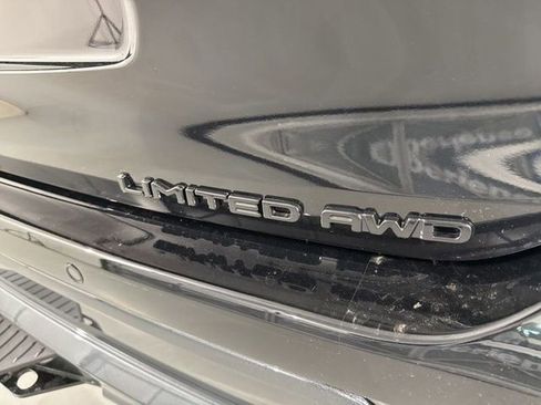 New 2026 Toyota Highlander Limited image 11