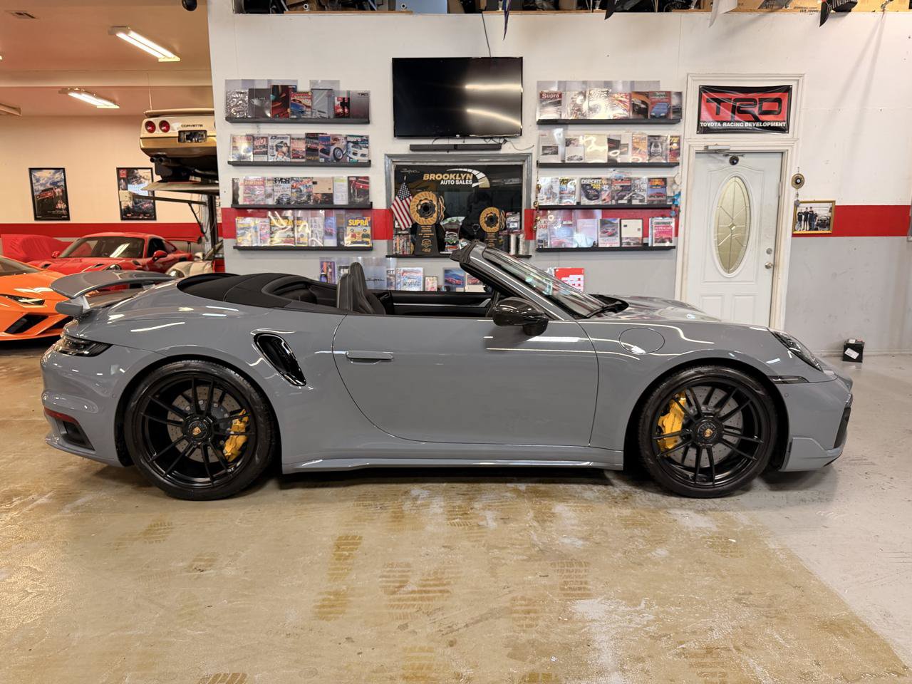 Used 2023 Porsche 911 Turbo S AWD/4WD image 7