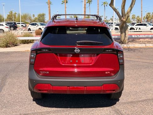 Certified 2026 Nissan Kicks SR FWD image 5