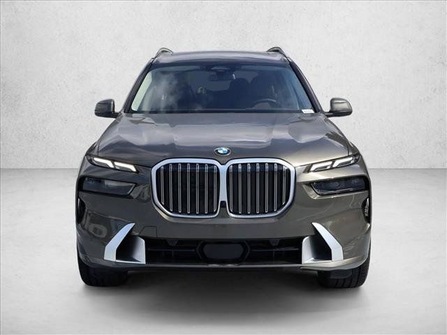 Used 2027 BMW X7 xDrive40i w/ Executive Package AWD/4WD image 5