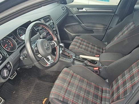 Used 2020 Volkswagen GTI S image 24