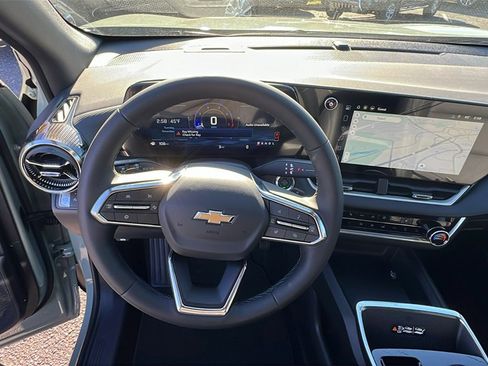 New 2026 Chevrolet Equinox LT image 19