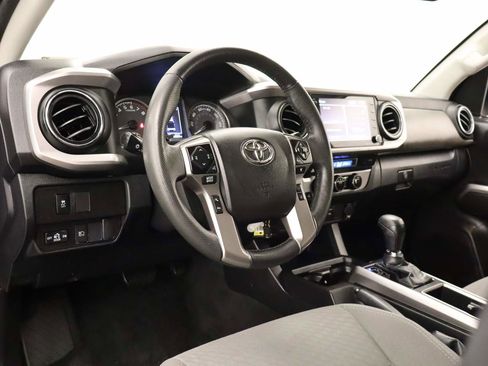 Used 2022 Toyota Tacoma SR5 image 15