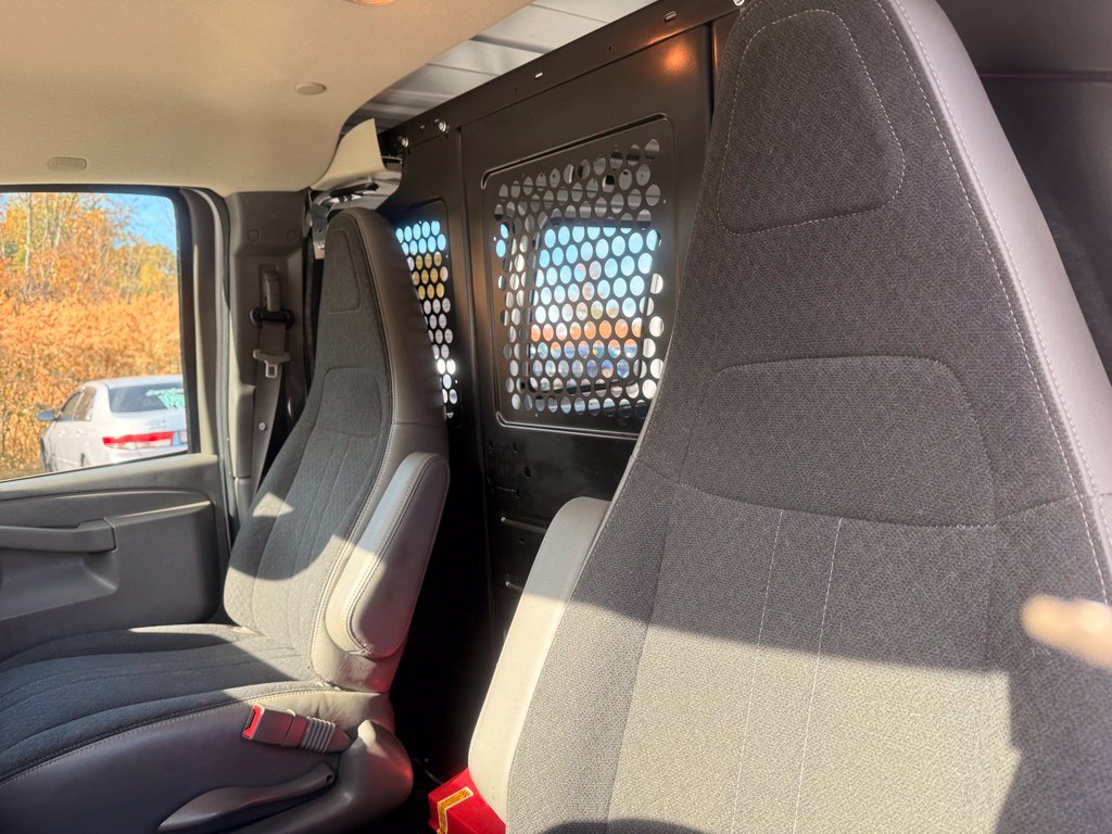 Used 2019 GMC Savana 2500 w/ Driver Convenience Package RWD image 20