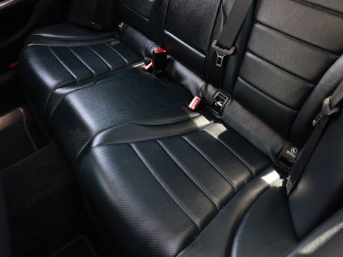 Used 2016 Mercedes-Benz C 300 4MATIC Sedan image 14