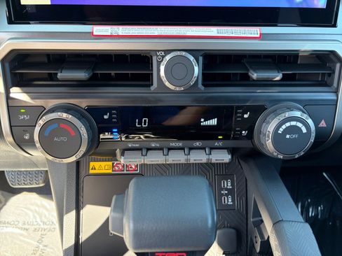 Used 2026 Toyota 4Runner TRD Off-Road Premium w/ Tow Technology Package AWD/4WD image 22