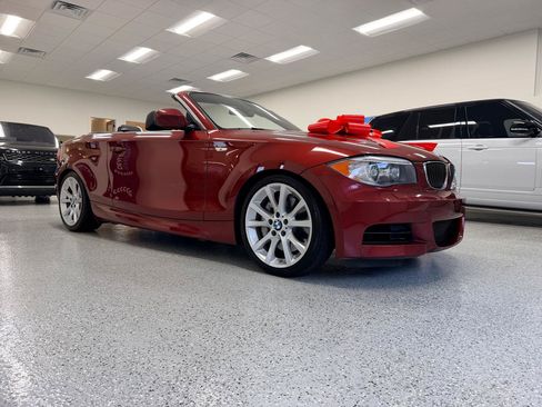 Used 2012 BMW 135i Convertible RWD image 22
