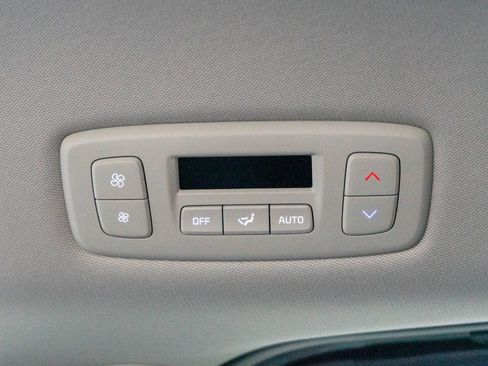 New 2026 Kia Carnival FWD image 14