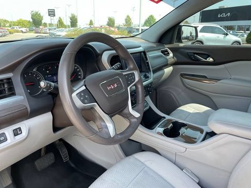 Used 2021 GMC Acadia SLE FWD image 10