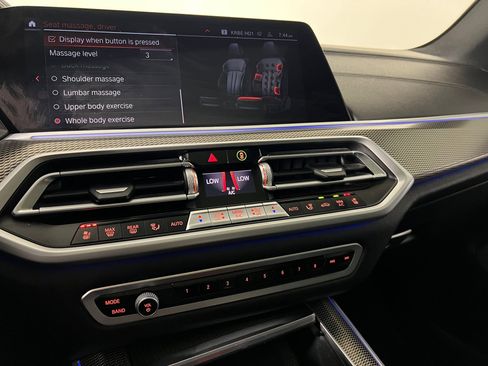 Used 2022 BMW X5 xDrive40i w/ M Sport Package image 31
