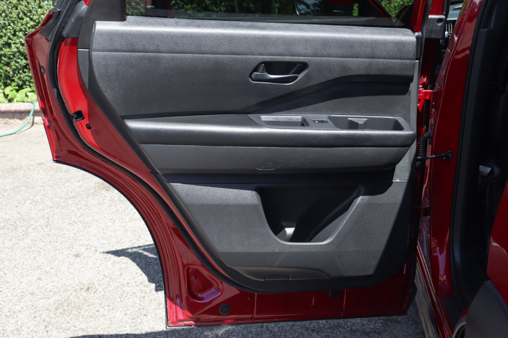 Used 2023 Nissan Pathfinder Rock Creek AWD/4WD image 36