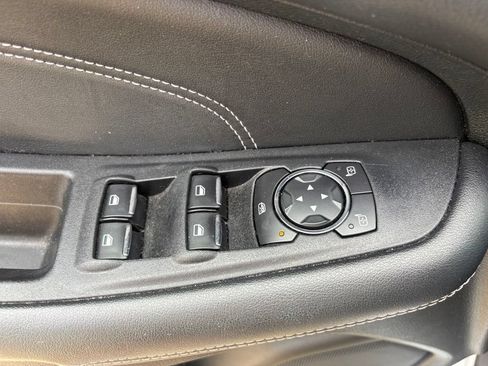 Used 2022 Ford Edge Titanium AWD/4WD image 12