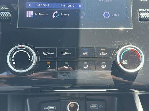 Used 2022 Hyundai Santa Cruz SE FWD image 24