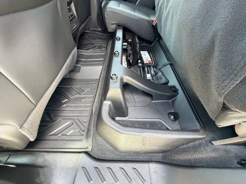 Used 2025 GMC Canyon Elevation w/ Convenience Package AWD/4WD image 27