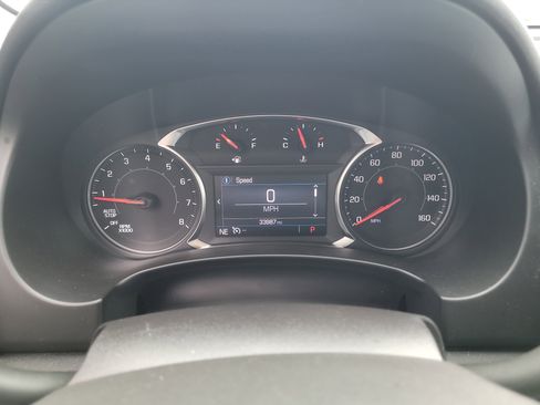 Used 2024 GMC Terrain SLE FWD image 30