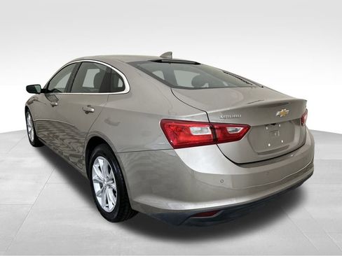 Used 2025 Chevrolet Malibu LT FWD image 3