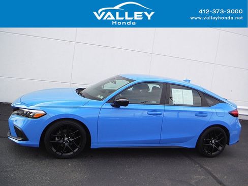 Used 2024 Honda Civic Sport image 2