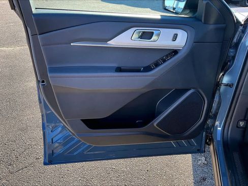 New 2026 Ford Explorer Active w/ Active Comfort Package image 10