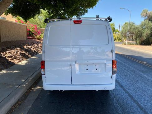 Used 2018 Nissan NV200 SV FWD image 7