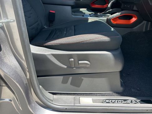 Certified 2025 Nissan Frontier PRO-4X AWD/4WD image 44