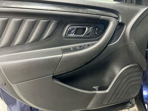 Used 2011 Ford Taurus Limited FWD image 14