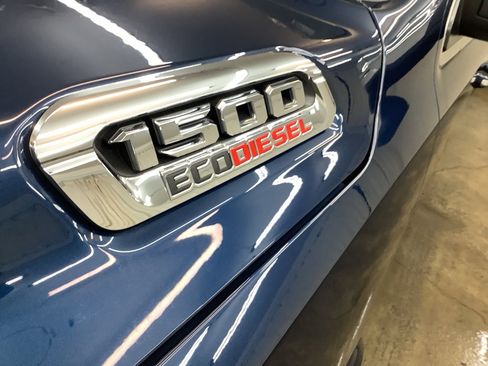 Used 2022 RAM 1500 Limited w/ Body-Colour Bumper Group image 12